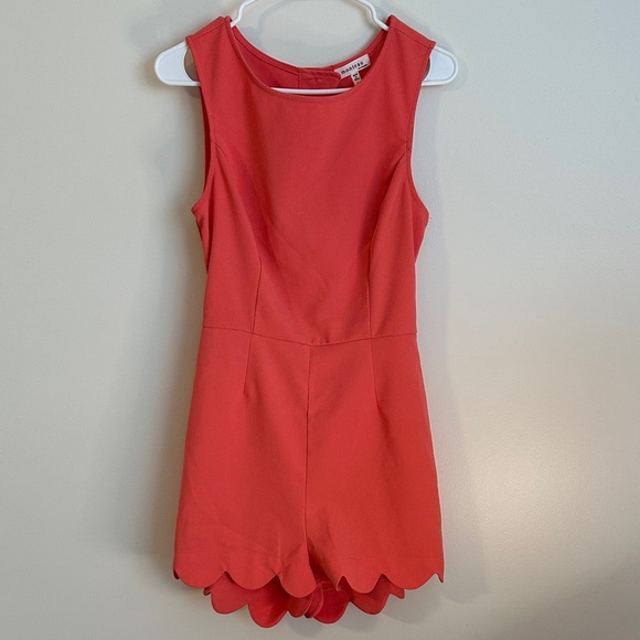 Monteau Coral Sleeveless Scalloped Romper - Picture 1 of 13
